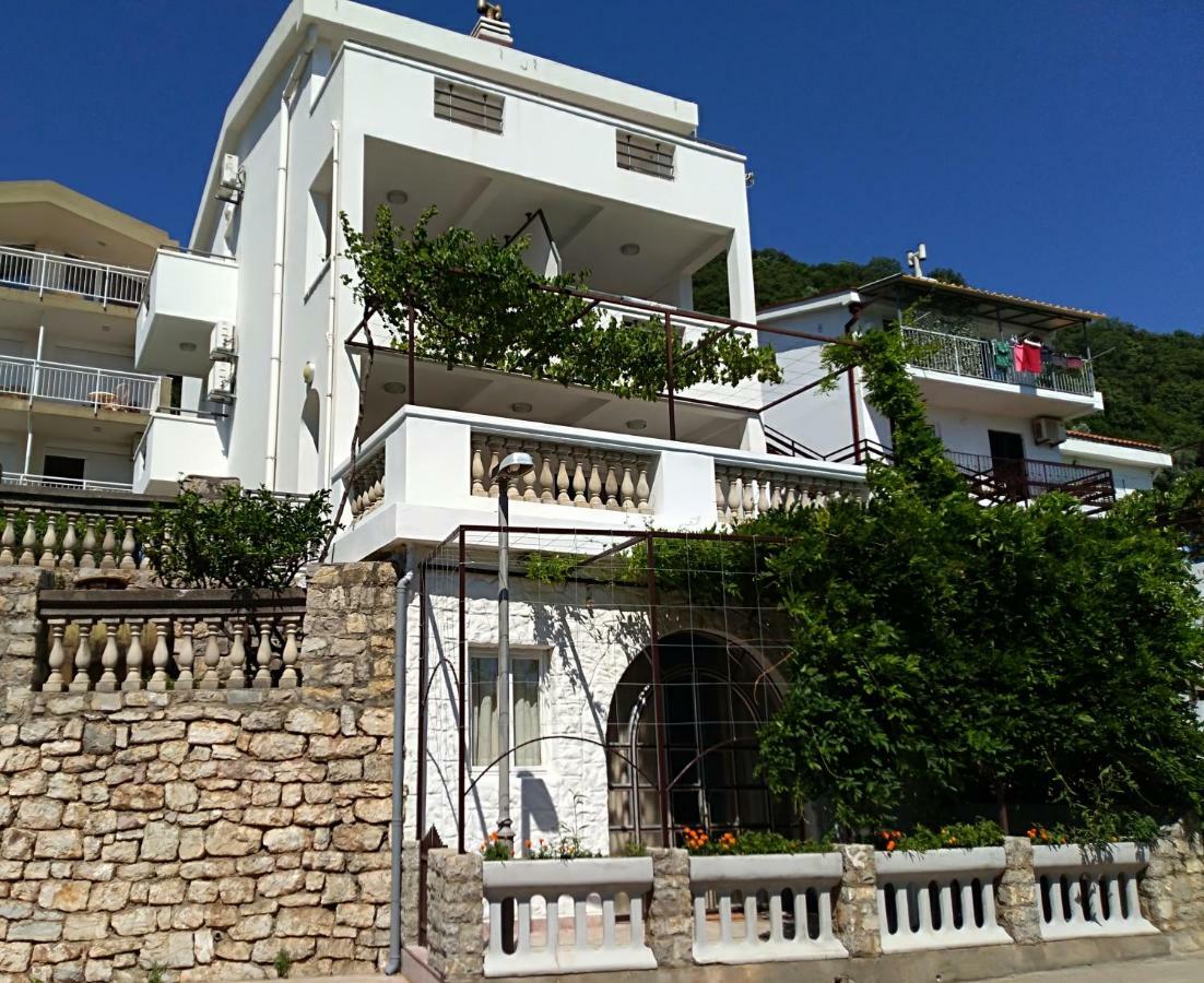 Apartmani Jovanovic Petrovac Extérieur photo